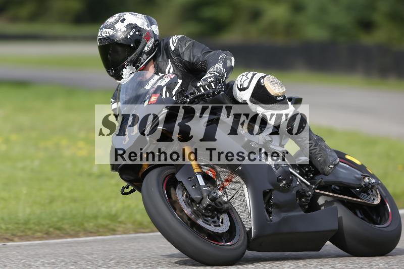 Archiv-2025/53 16.09.2025 Track Day Domi Aegerter ADR/Gruppe rot/17